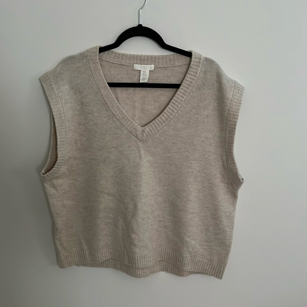 H&M sweater vest